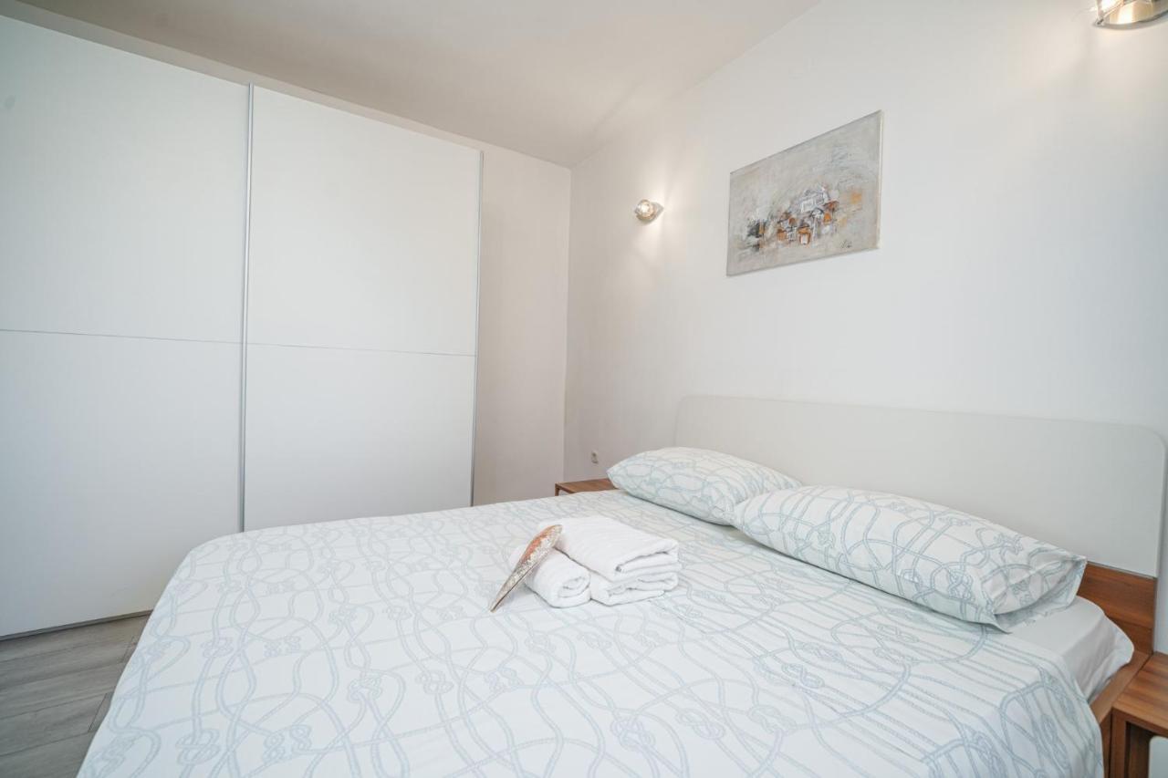 Apartmani Gabriella Vodice Exterior foto