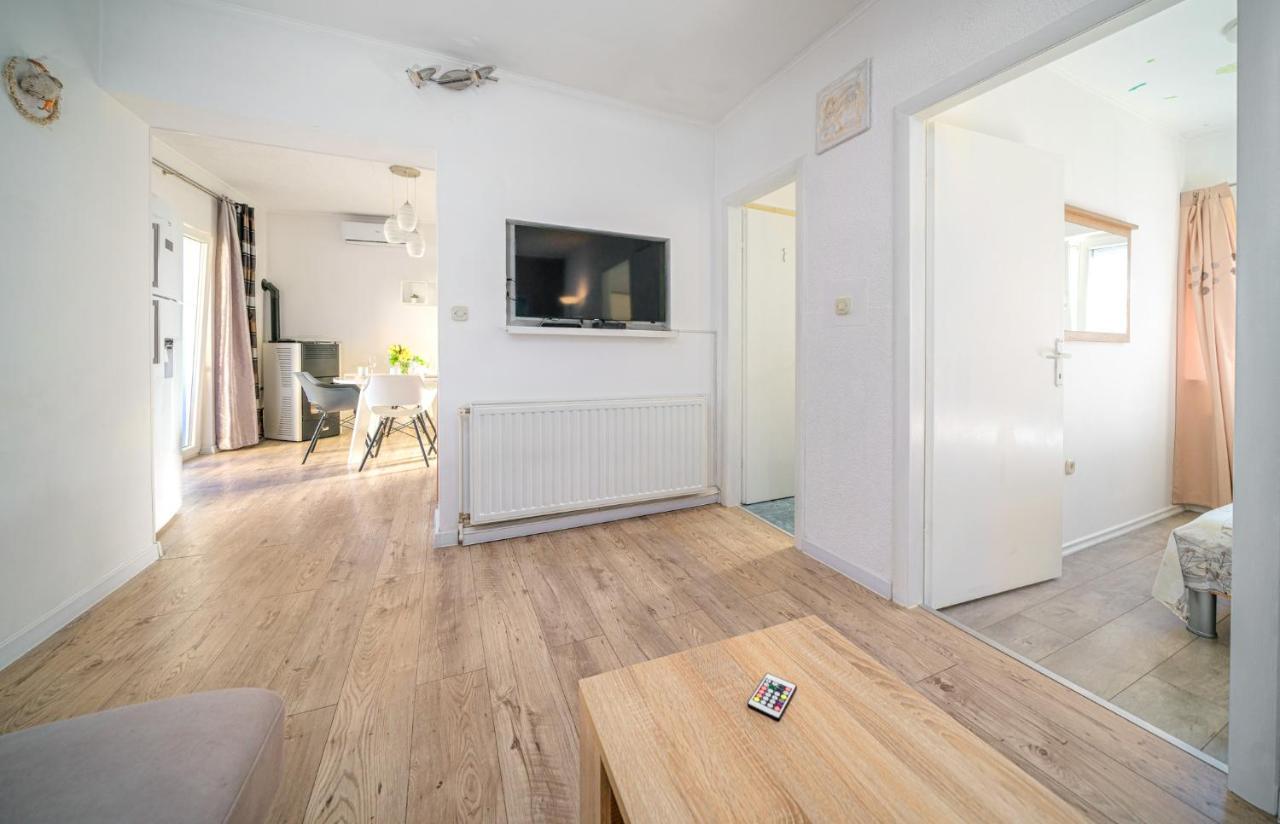Apartmani Gabriella Vodice Exterior foto